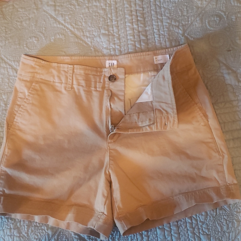 Khaki cotton short